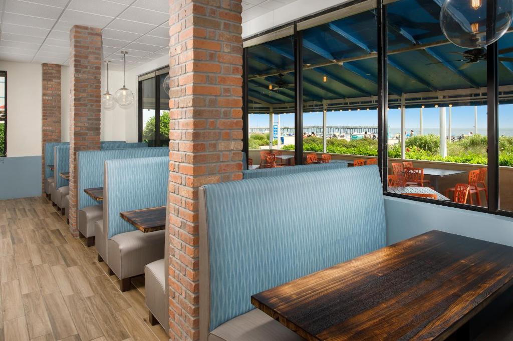 Four Points by Sheraton Virginia Beach Oceanfront image 6